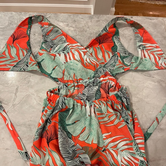 Gorgeous Sleeveless Tropical Botanical Maxi in orange and green - Picture 5 of 8